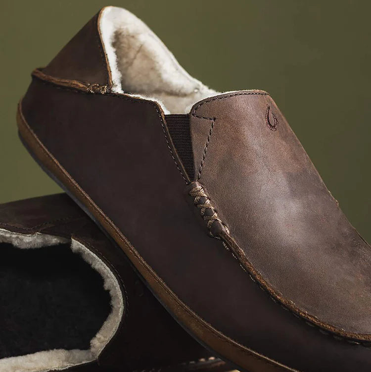 
                      
                        OluKai Moloā Men’s Premium Leather Slippers
                      
                    