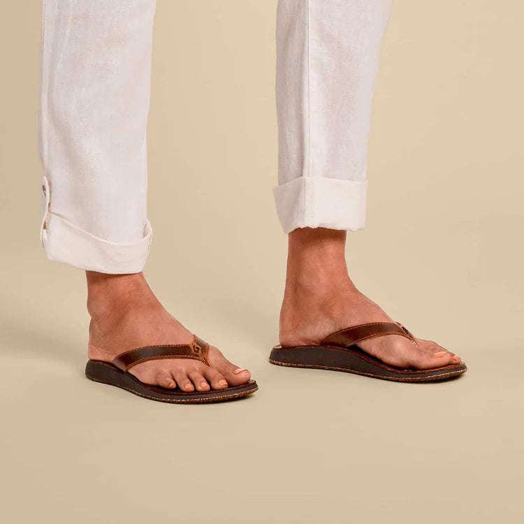 OluKai Paniolo Women’s Premium Leather Sandals