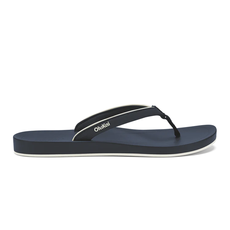 
                      
                        OluKai ‘Uiki Women’s Water-Friendly Beach Sandals
                      
                    