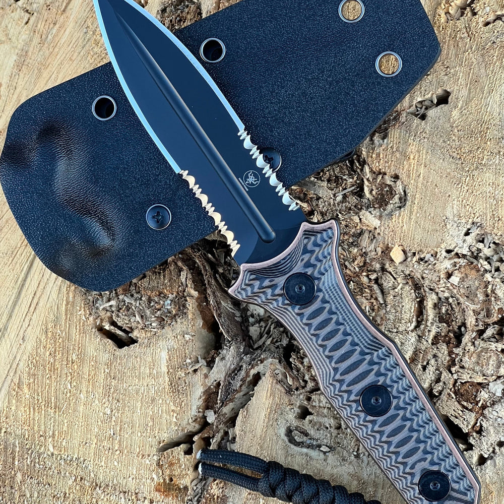 
                      
                        Darson Forge D2 Fixed Blade Dagger with G10 and Copper Plate with Kydex Sheath
                      
                    